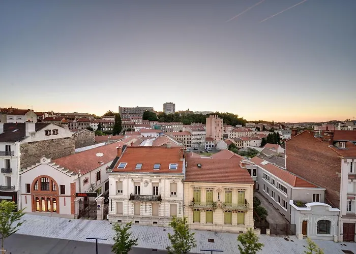 Apparts Seasons - Saint Étienne Centre - Gare Chateaucreux