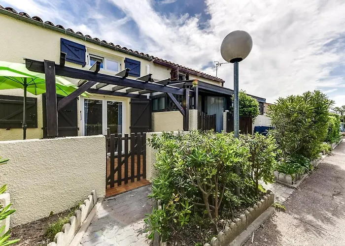 Maison de 2 chambres a Saint Cyprien Plage a 300 m de la plage avec jardin amenage et wifi Privée