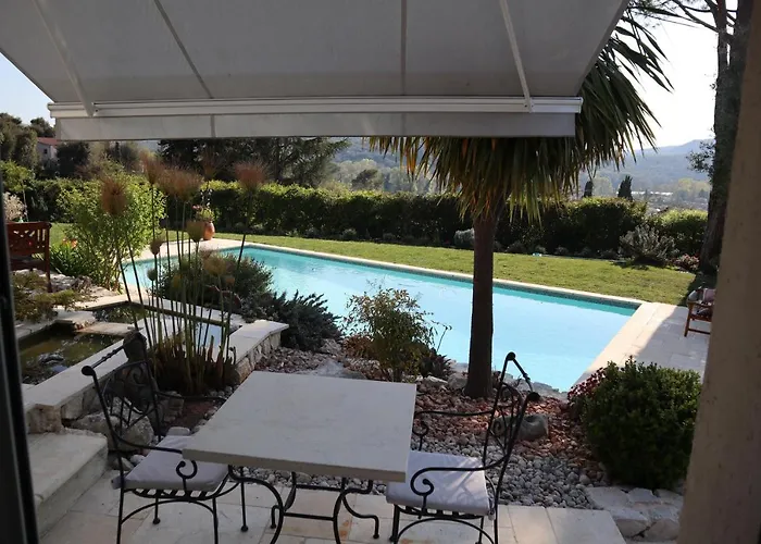 Hotel La Sousta à La Colle-sur-Loup