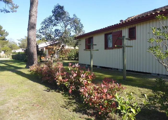 Chalet Soulacais avec piscine Privée