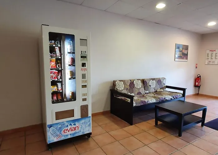 Joli appartement T2 dans résidence avec piscine, hammam et parking gratuits Carcassonne