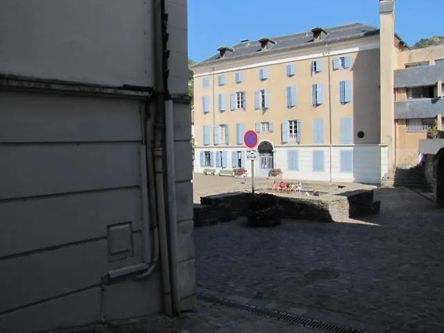 Maison de village dans une rue calme Ax-les-Thermes