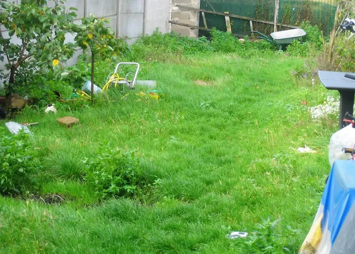 House With 3 Bedrooms In Dreux With Enclosed Garden And Wifi Privée