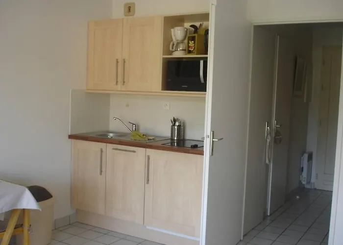 Studio - 700M Plage Port - 200M Golf - Wifi - Piscine Pornic acceptant les animaux