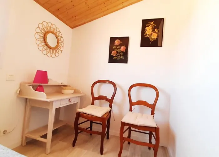 Charmante Maison De Ville Avec Jardin - 2 Chambres - 5 Pers Saint-Jean-de-Monts Privée