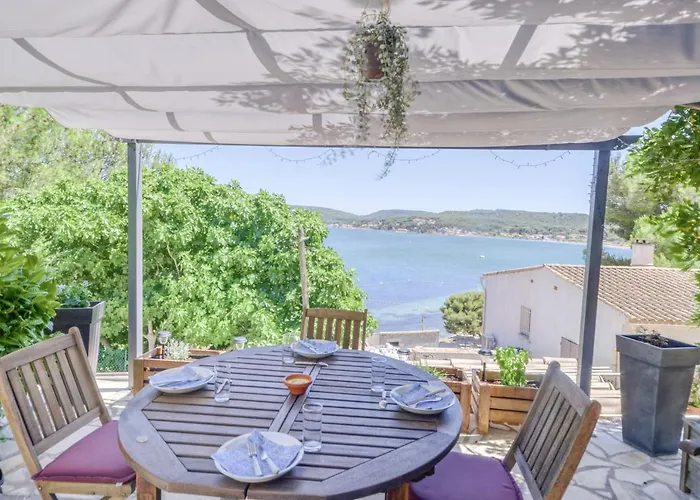 Villa La Vaïné à Istres