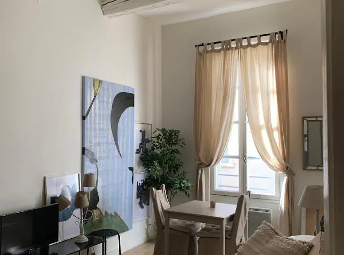 Apartment Limas Avignon