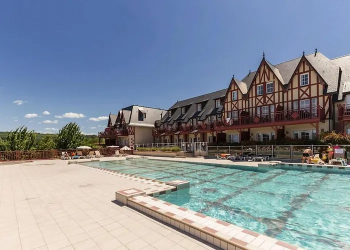 terraced house in Résidence&Spa with common pool&sauna, Houlgate avec Piscine