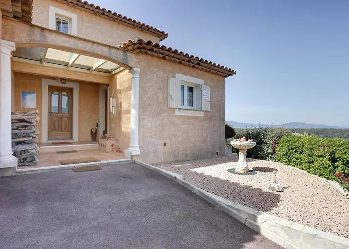 Villa de 3 chambres avec vue sur la mer piscine privee et jardin clos a Frejus a 7 km de la plage