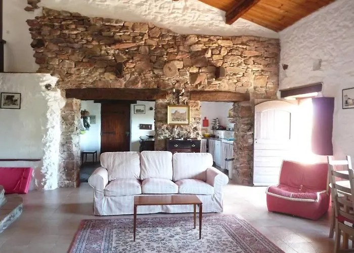 Villa La Bergerie, With Private Pool And Garden à Lodève Privée