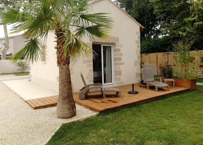 Petite Maison refaite à neuf proche plage Mèze