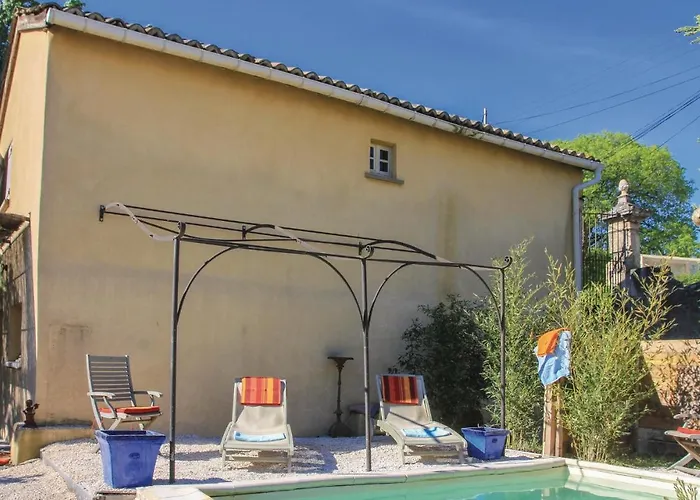 Gorgeous Home In Pont Saint Esprit