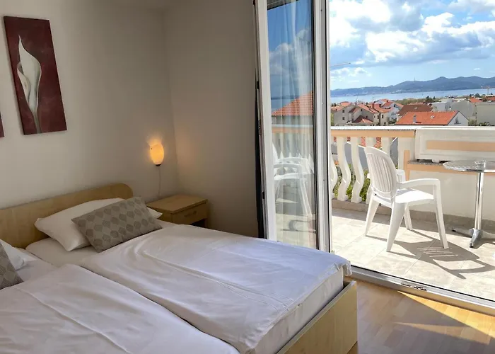Rooms And Apartments Ana Zadar