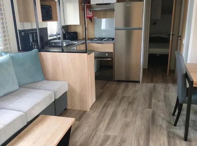 Mobil home 6 personnes 100m de la plage Canet-en-Roussillon