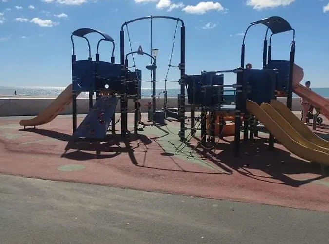 Appartement entièrement refait à neuf à 150 m de la plage Narbonne-Plage
