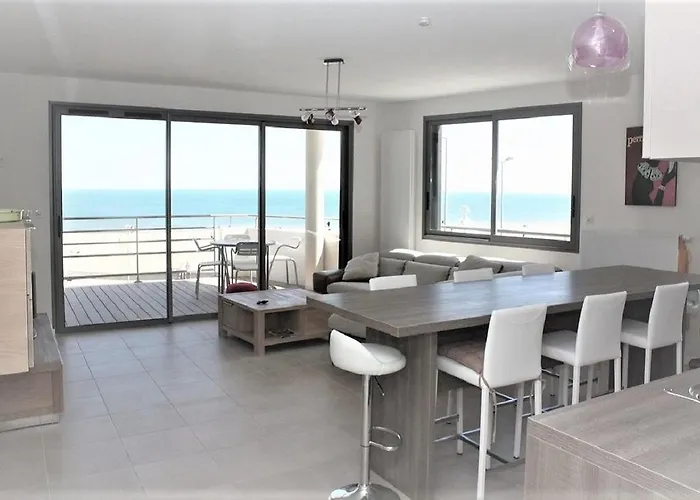 La Perle Marine, Luxe et Raffinement, appartement T4 Front de mer Narbonne