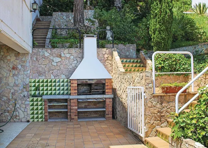 Nice Home In Blanes With Wifi Privée