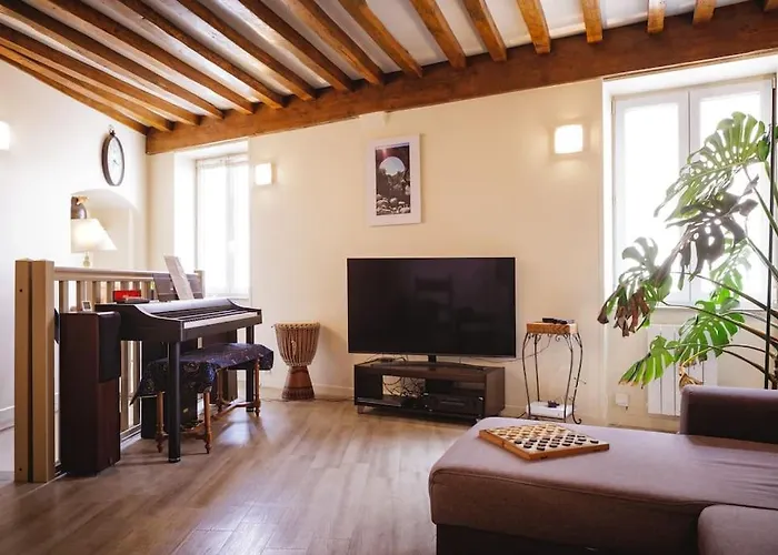 Villa L'hirondelle à trois temps à Mâcon