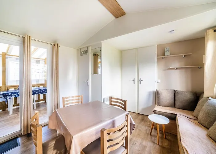 Bungalow de 3 chambres avec piscine partagee jardin amenage et wifi a Saint Jean de Monts a 3 km de la plage Privée