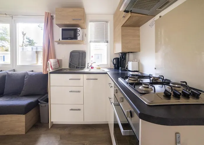 Bungalow de 3 chambres avec piscine partagee jardin et wifi a Saint Jean de Monts a 3 km de la plage Privée