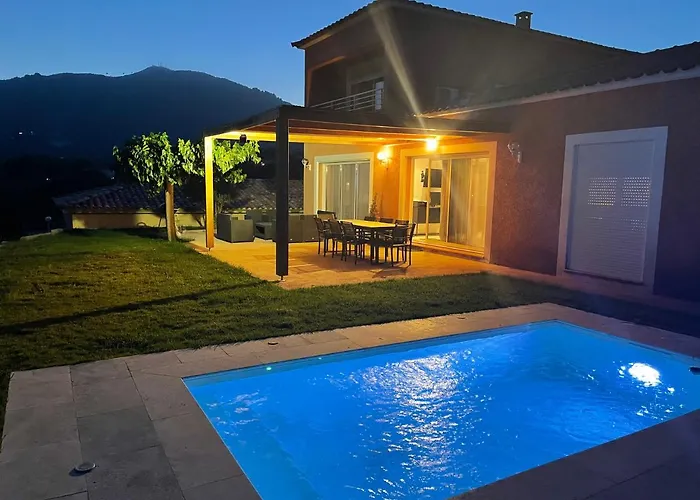 Villa Davia piscine chauffée à Ajaccio Ajaccio  avec Piscine