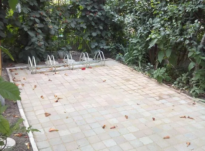 Villa maison plein pied de 30m² avec terrasse .Saumur Privée