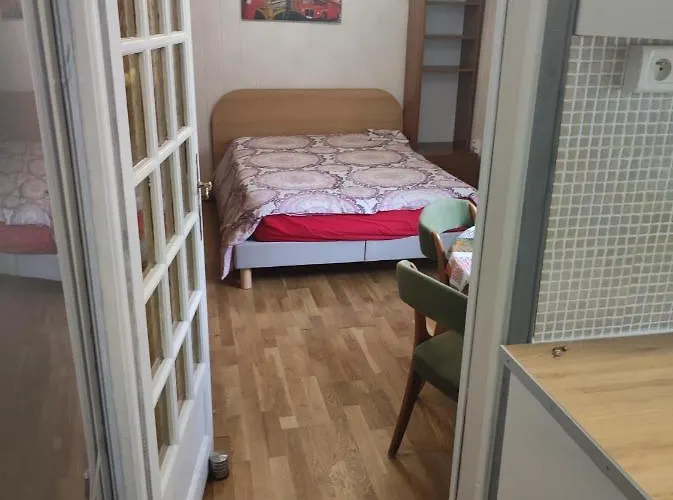 Appartement Studio indépendant dans un maison à Saint-Denis 