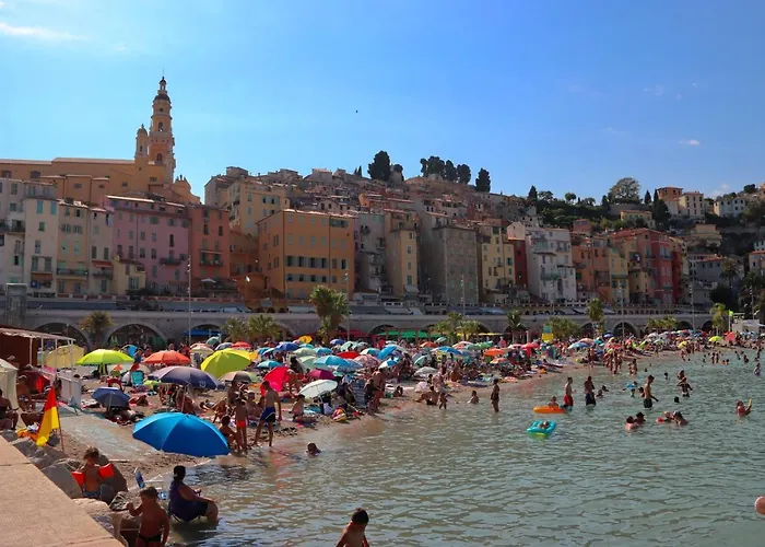 Le botta charmant deux pièces plein centre Menton