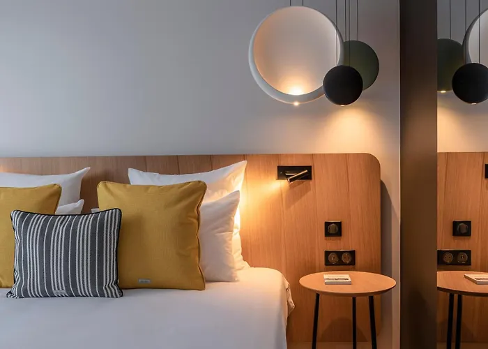 Bayonne Hotels