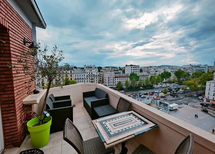 Appartement Studio Neuilly Seine - Champs Elysées - La Défense