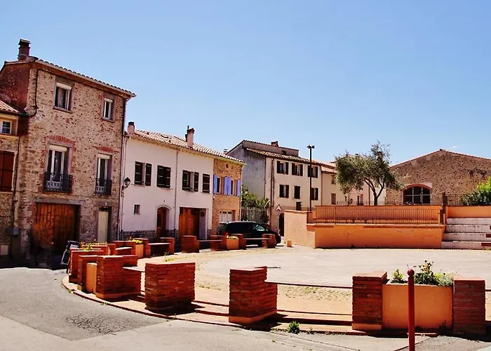 appartement centre ville du Boulou pour 2 adultes-2 enfants- check in 16h 18h-juillet-aout reservation de 7 jours mini Le Boulou