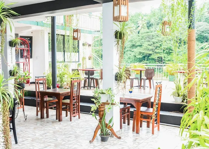 Kandy Riverside Villa