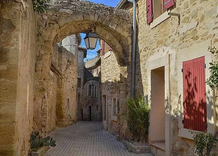 Boutique Studio BLEU, Neuf, classé 3 étoiles, Clim, Wifi, Lave-linge, Lit King Size, au calme et à 800m des plages de Valras Plage Sérignan