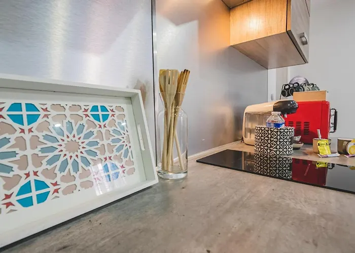 Appartement Le Cocon des Fables, 4 Pers, Wifi, Netflix, Parking à Château-Thierry