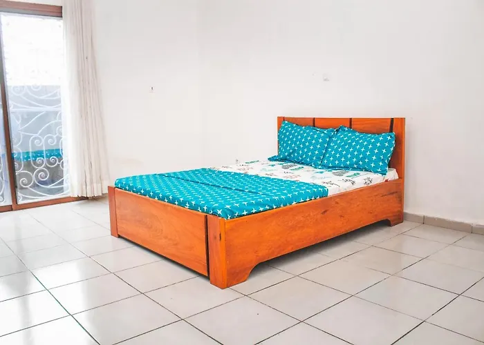 Villa Avec Piscine Lcdn Douala
