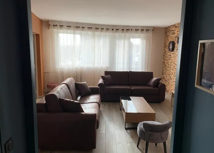 Appartement Au cœur de Lisieux 83 m2 et vue sur la Basilique acceptant les animaux