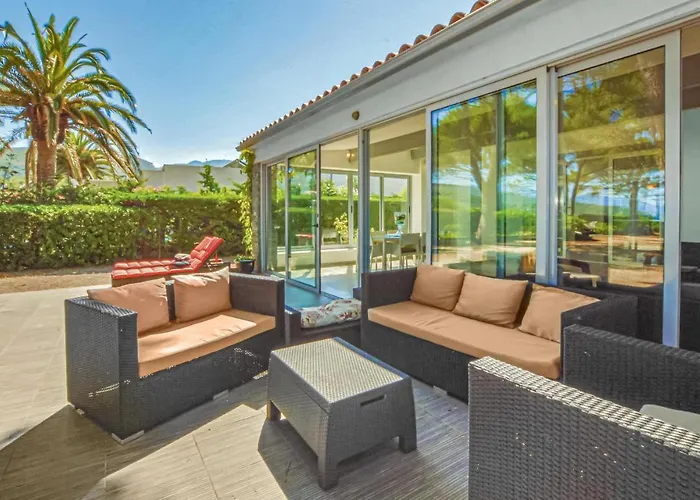Cozy Home In St Florent Saint-Florent  Privée