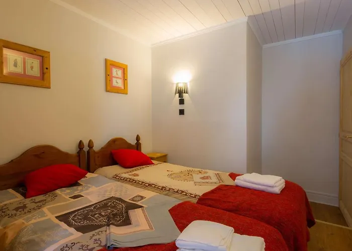 Chalet Triplex 12 Pers à Val Thorens - 4 Flocons Or, Cheminée, WiFi, Proche Pistes et Commerces - FR-1-637-10