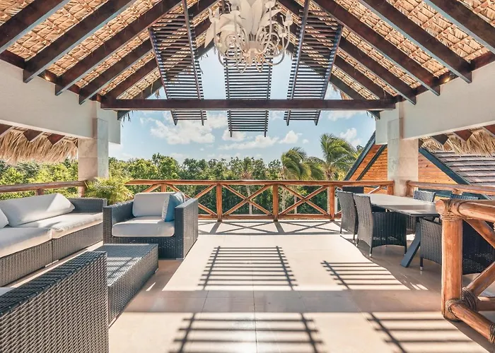 Impressive Villa In Cap Cana Punta Cana avec Piscine
