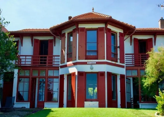 Superbe Villa Arcachon Face Mer - 11 Pièces, 15 Pers, Jardin, Accès Direct Plage - FR-1-433-17