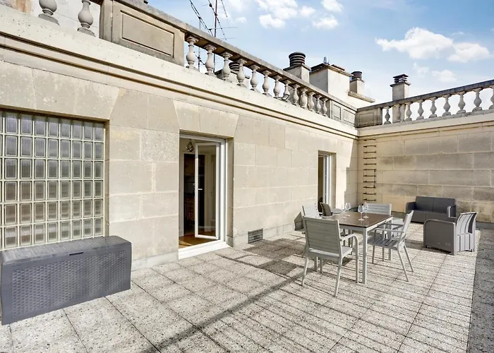 Le Nid Du Roi - Appartement Terrasse - Versailles acceptant les animaux