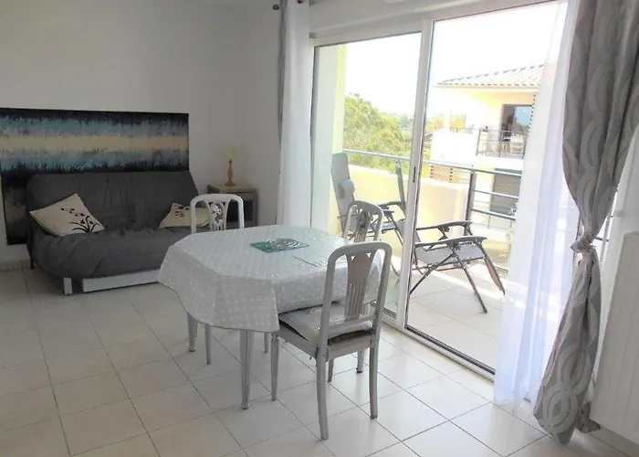 Appartement 2 pièces, terrasse, parking privé, proche plage et centre, Grau-du-Roi - FR-1-250-174 Le Grau-du-Roi