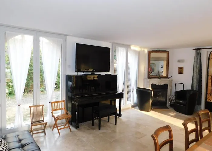 "Villa "Les Oliviers" Garden Air Conditioning City Center" Antibes