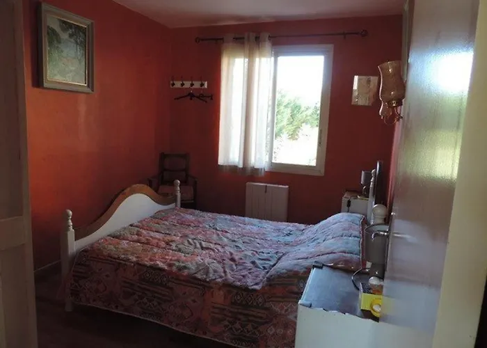 Maison 7 Pers. à Valras-Plage avec BBQ, Terrasse et Proche Port - FR-1-701-1 Privée