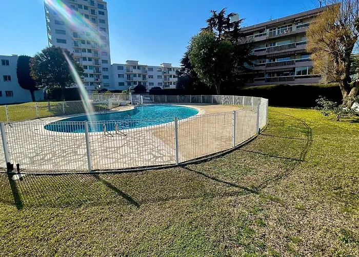 Boutique Appartement bord de mer avec piscine Saint-Laurent-du-Var
