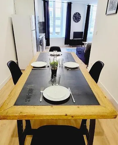Boutique Appartement Le Wlerick 4 - Hyper Centre - Au Calme - Wifi à Mont-de-Marsan
