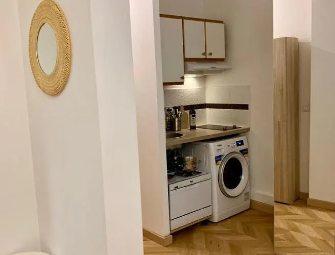 Monaco Studio Near Forum Grimaldi And Beach. Bnbrickeys.