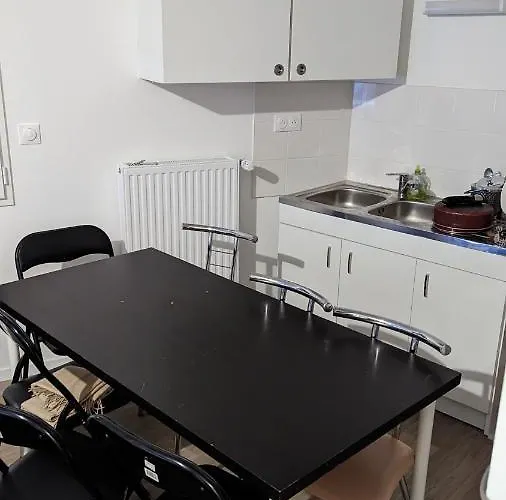 Chambre Dans Appartement Pres Du Roazhon Park Rennes