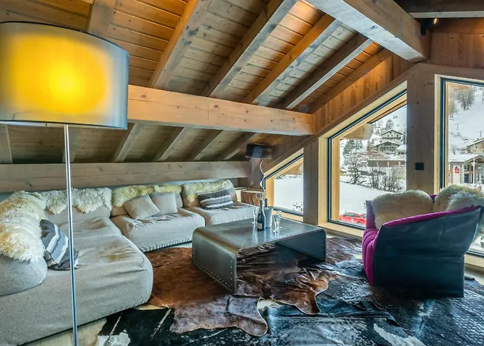 Chalet Val-D'Isere, 8 Pieces, 12 Personnes - Fr-1-694-13