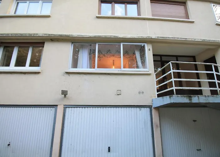Derniere Reservations Avant Indisponibilite En Septembre Pour 12 Mois, Illimites Jacuzzi Spa Bain A Remous Interieur, Sauna Interieur, Parking Reserve, Vue Et Acces Parc, Prestations Uniques, 1Er Etage Corbeil-Essonnes